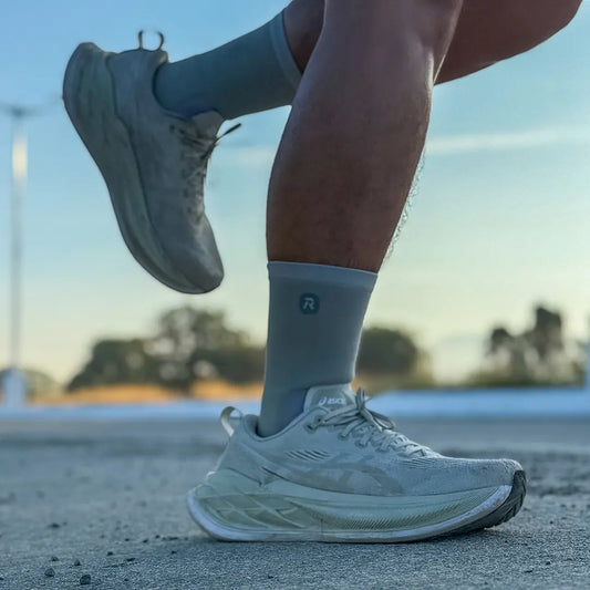 Performance Running Mid Cut Socks Gray Green